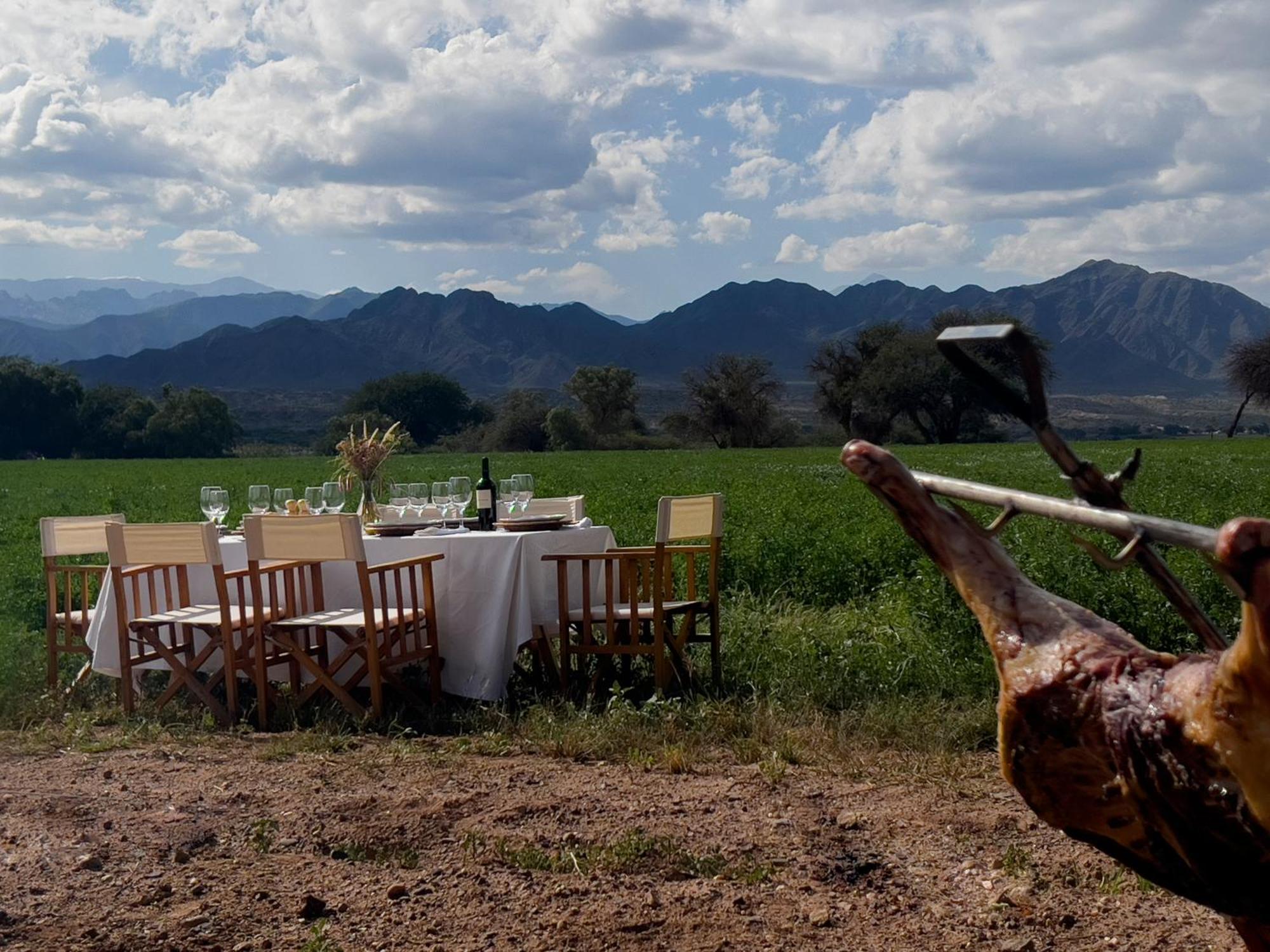 Estancia Banda Grande - Horse & Hiking Safaris Molinos Exterior foto